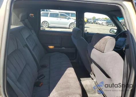 1993 Dodge Dynasty Le z USA, uszkodzony, nr VIN 1B3XC56R4PD186204